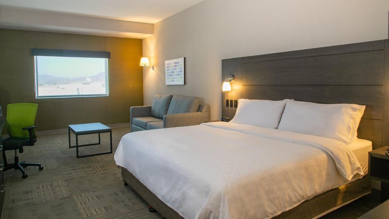 Holiday Inn Express & Suites - Tijuana Otay By Ihg Exterior photo
